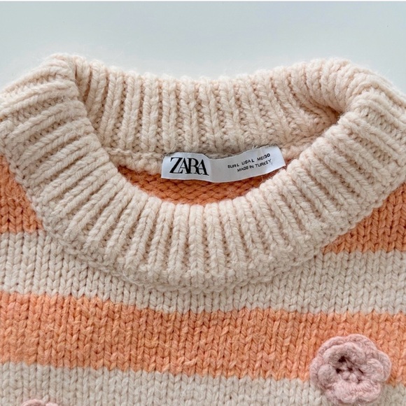 Wide-Leg Dark Blue Jeans - Picture 3 of 14